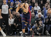 勇士队的伤病忧虑，库里是否能够顶住压力？