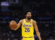 快船险胜独行侠，格林关键表现点燃全场！的简单介绍