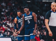 爱德华兹手感滚烫，带领北京首钢鏖战热刺，赛后一句话霸气侧漏的简单介绍