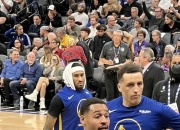 关于精彩瞬间回顾，球星绽放光芒助球队取胜的信息