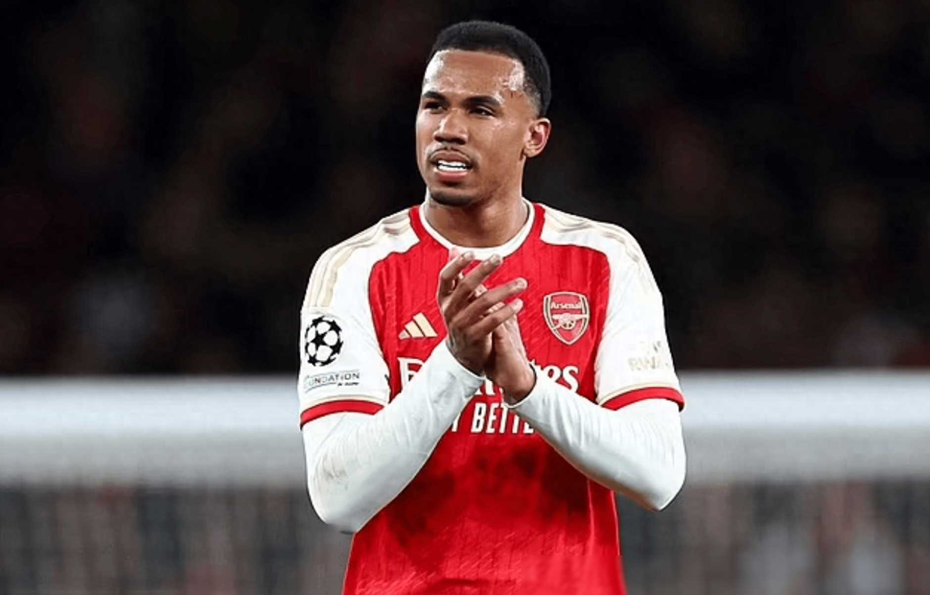 裁判遭质疑,裁决引起轩然大波,涉嫌偏袒 裁判遭质疑,裁决引起轩然大波,涉嫌偏袒