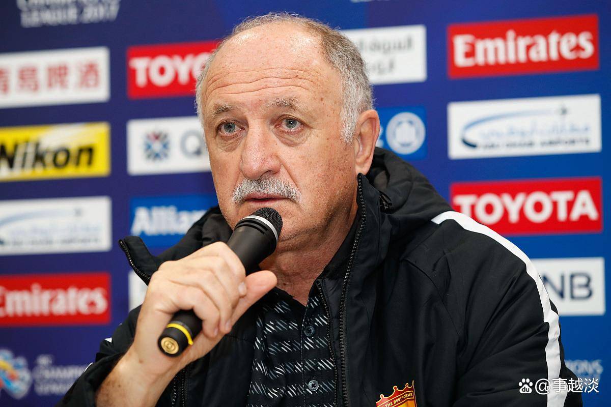 关于罗马球迷力挺新帅，信心他将带领球队冲冠的信息