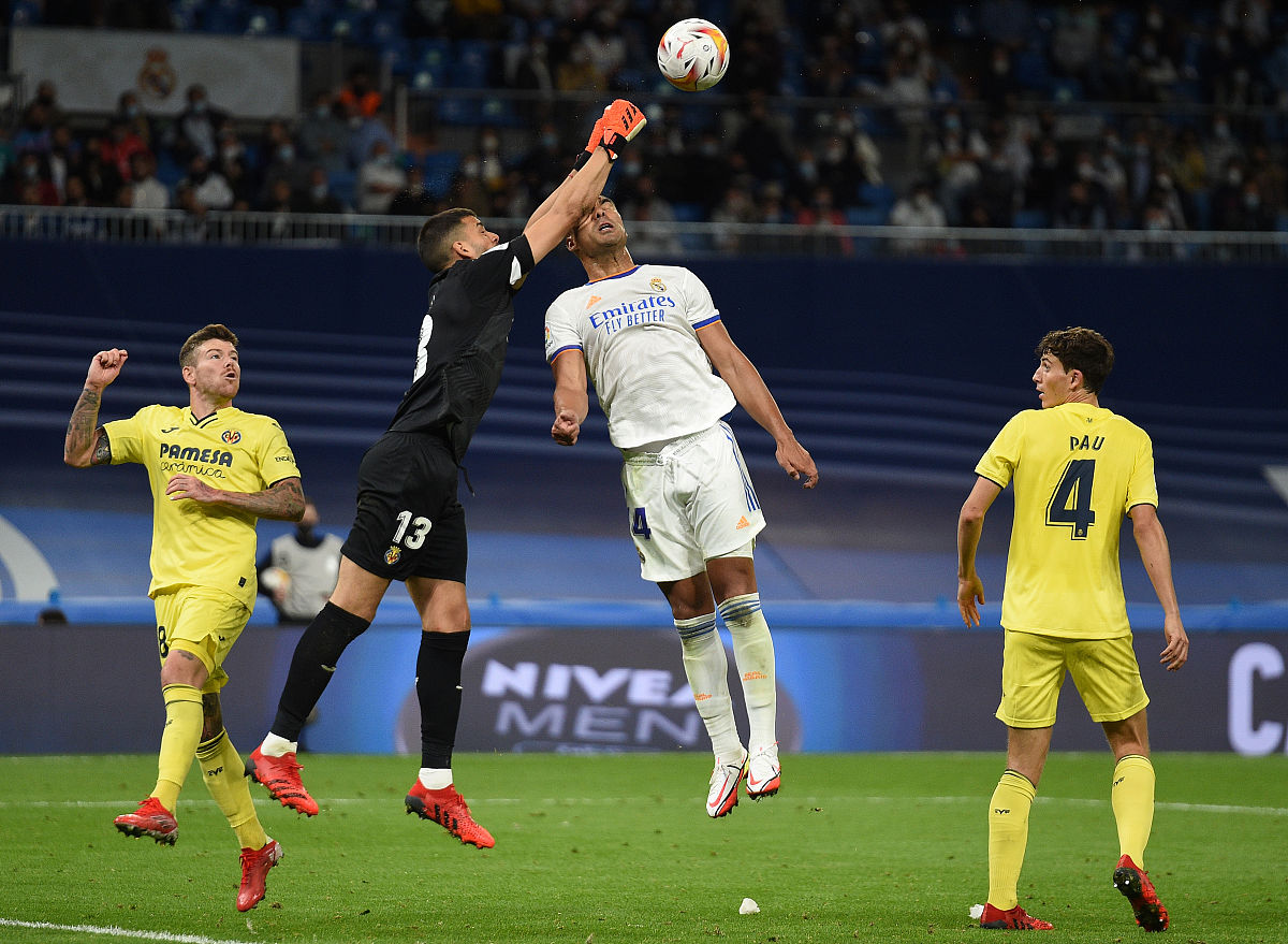 佛罗伦萨首次战胜对手,球队士气高涨 佛罗伦萨首次战胜对手,球队士气高涨